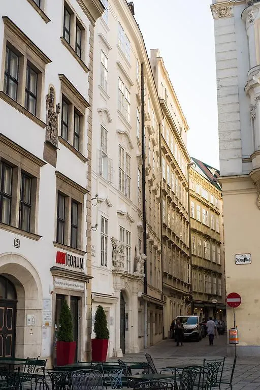 Living Vienna City Center Austria